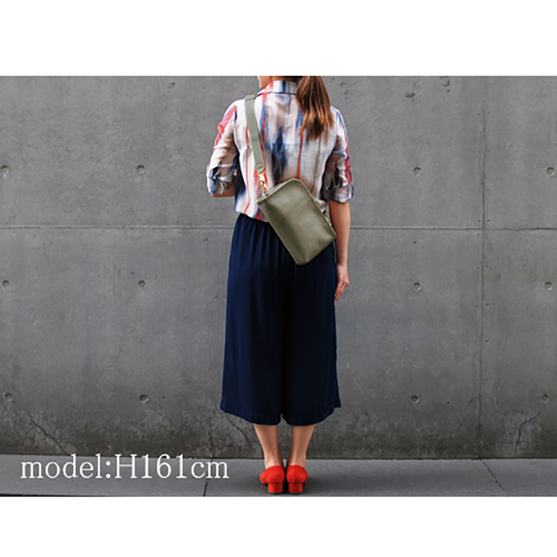 ショルダーバッグ《コリアー》ミネルバボックス｜WILDSWANS(ワイルド