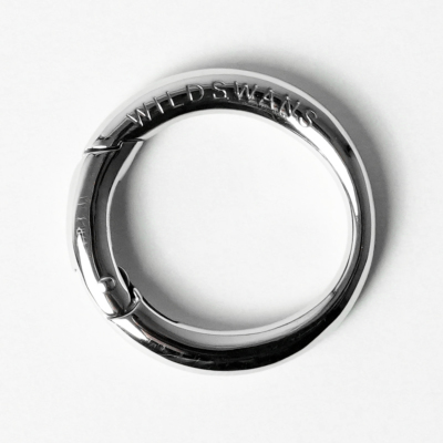 ROUND CARABINER KEY RING�͎��O���\�ł��B