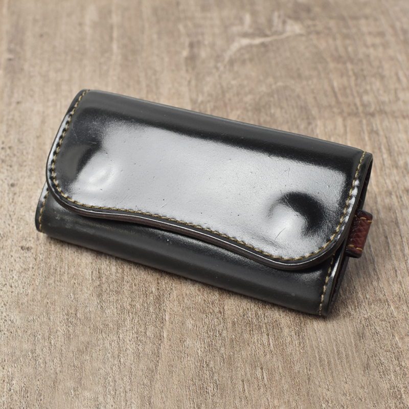 ワイルドスワンズ シェルコードバン #8 バーン - 折り財布