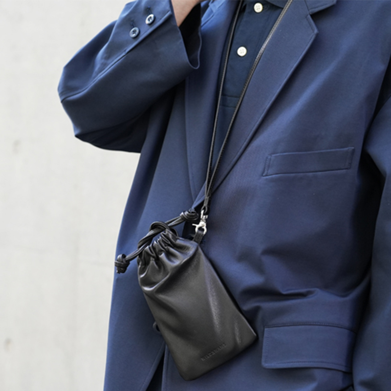 ワイルドスワンズ　BOURSE ドローストリングバッグ《ブレス》ラスティカーフ｜WILDSWANS(ワイルド