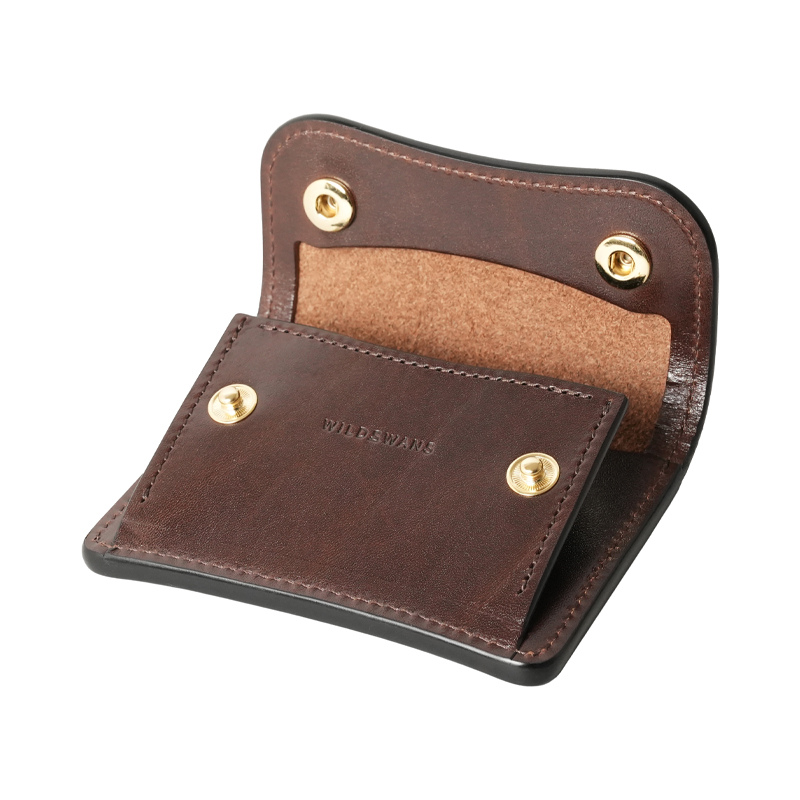 LC TONGUE Saddle Pull Up | LAST CROPS ｜ SHOP BLOG