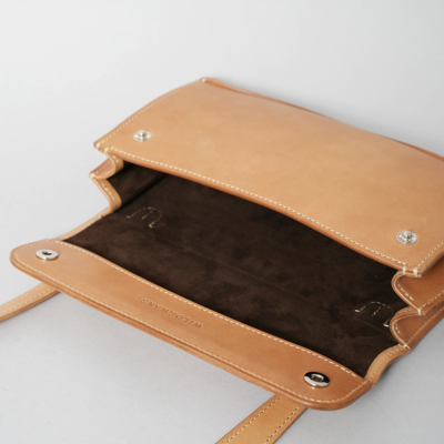 �����ɂ̓X�G�[�h���\���Ă��܂�