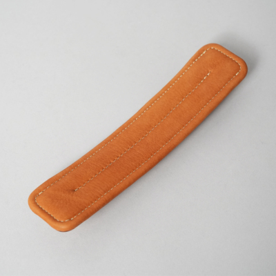 �V�����_�[�p�b�h�̗��ʂɂ͂����Ƃ�Ƃ������v�e�A��p���Ă��܂�