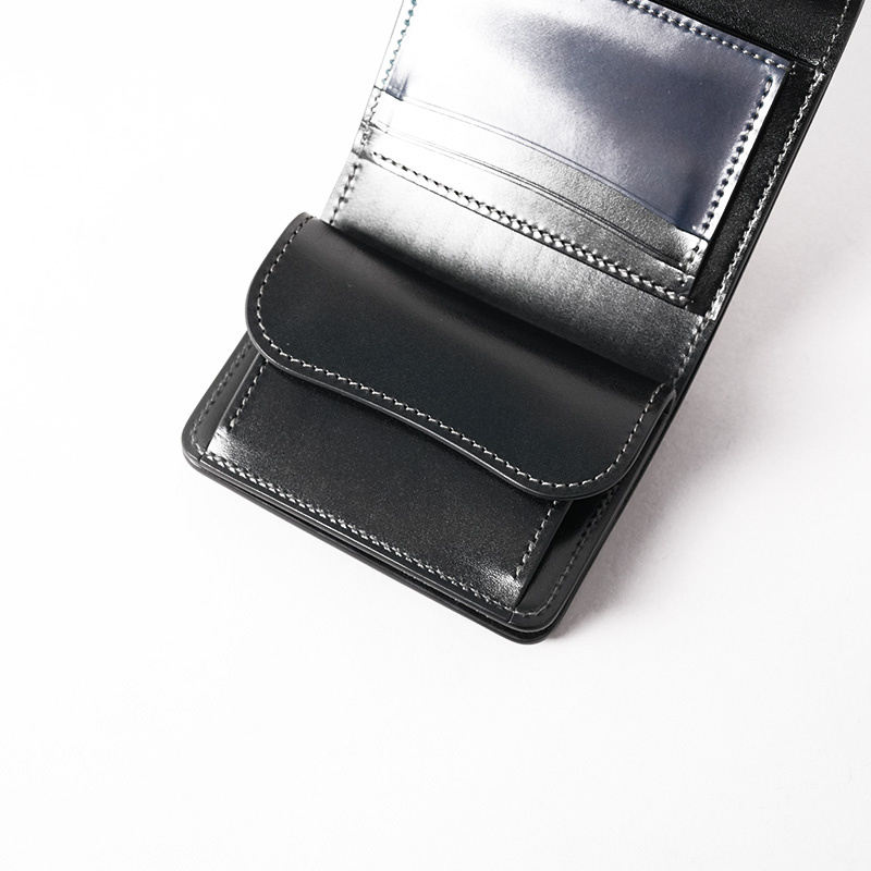 小型三つ折り財布《イーノ》シェルコードバン限定色｜WILDSWANS