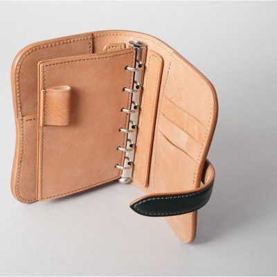 �J���[�o���G�[�V����