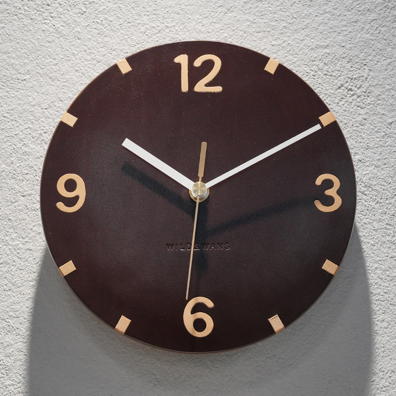 壁掛け時計《WALL CLOCK》サドルプルアップ｜WILDSWANS(ワイルド