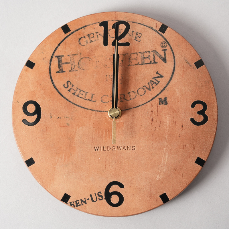 壁掛け時計《WALL CLOCK》コードバンのバックスキン｜WILDSWANS