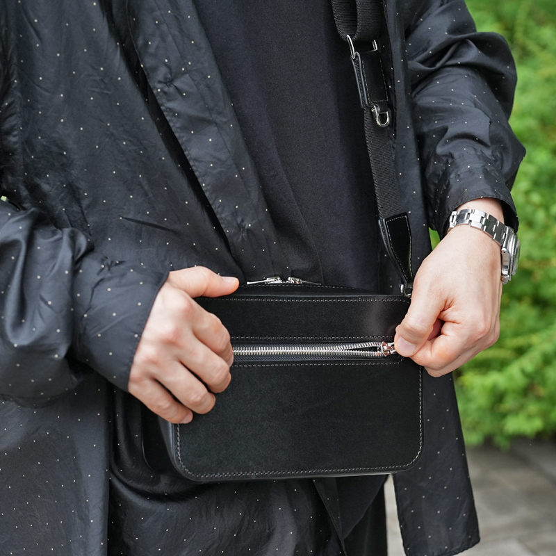 極美品 WILDSWANS CADRE サドルプルアップ ショルダーバッグ ポシェット《キャドル》サドルプルアップ｜WILDSWANS(ワイルドスワンズ