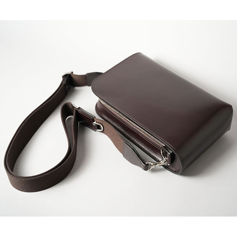 ミニショルダーバッグ《コリアー》サドルプルアップ｜WILDSWANS