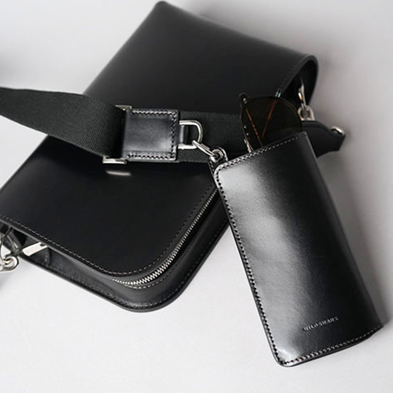 WILDSWANS COLLIER ボディバッグ ミニショルダーバッグ《コリアー》サドルプルアップ｜WILDSWANS