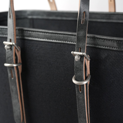 �n���h�������̓o�b�N���d�l�ׁ̈A�O�i�K�Œ�����ύX�ł��܂��B